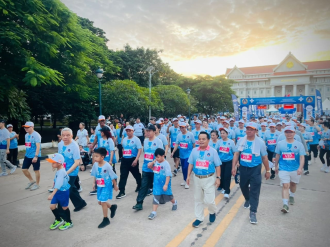  Mini Marathon Marks Laos’ National Constitution Day